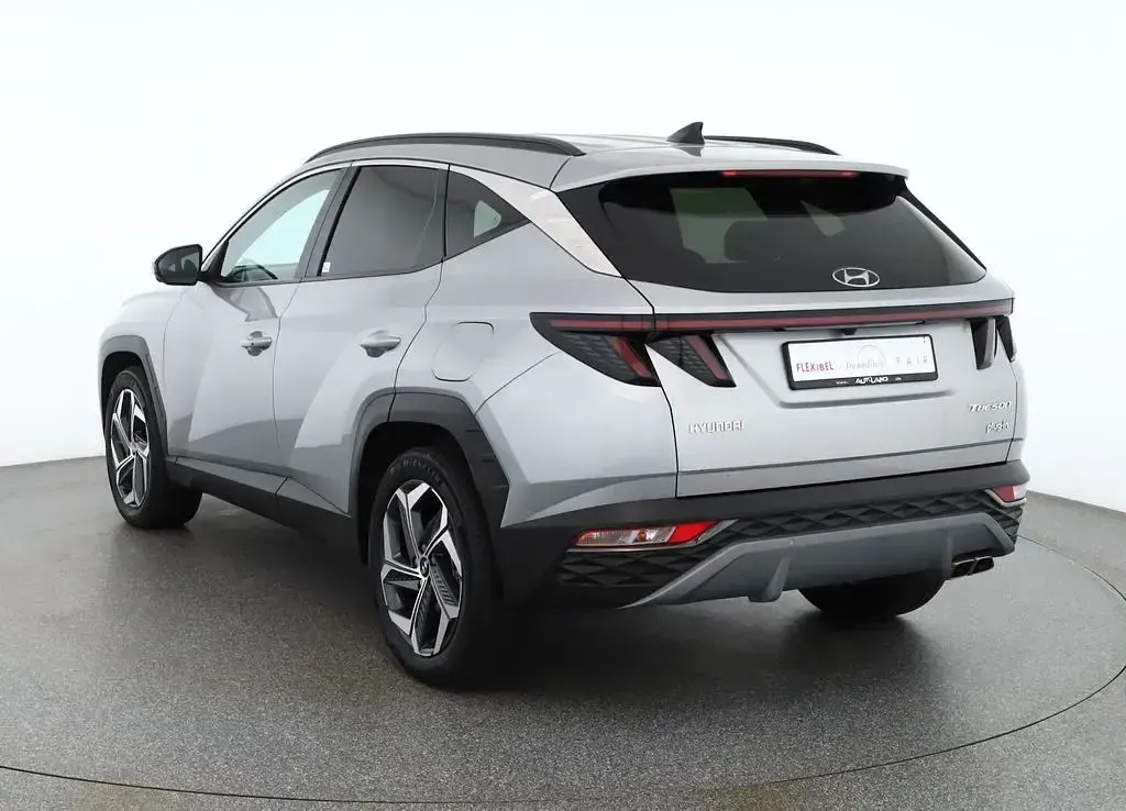 Neu Hyundai Tucson 150 PS (110 kW) 2026 Silber SUV