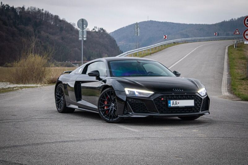 Schwarz Gebraucht 2021 Audi R8 Coupé Performance Coupé | 149.990 € - Bild 1/4