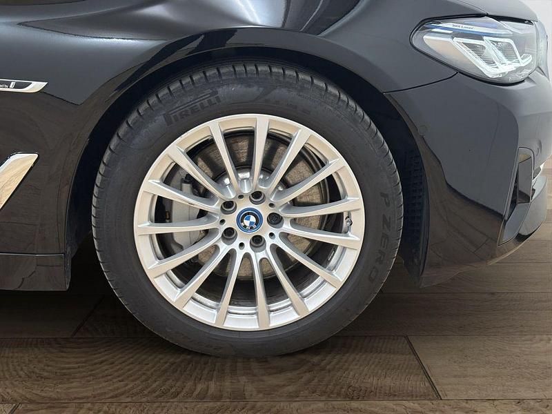 Gebraucht BMW 530e Performance 292 PS (214 kW) 2022 Schwarz Kombi