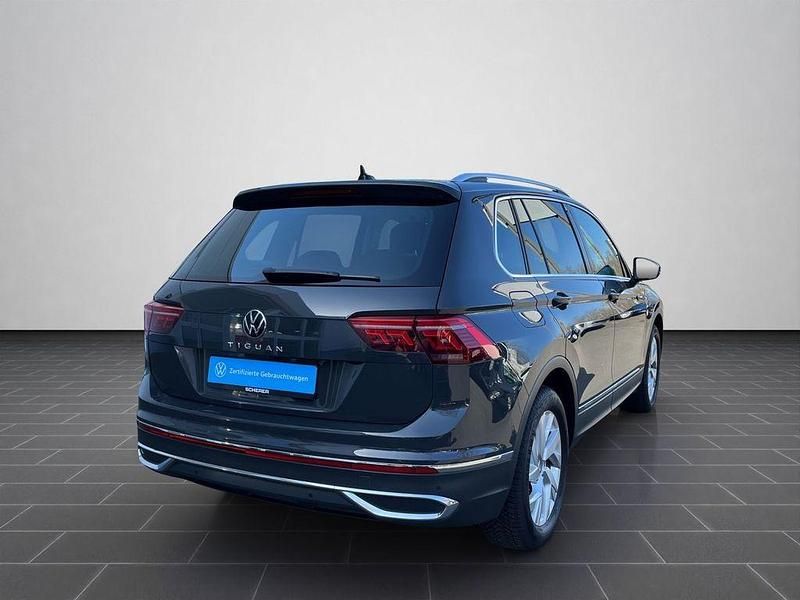 Gebraucht VW Tiguan Elegance 150 PS (110 kW) 2022 Uranograu SUV