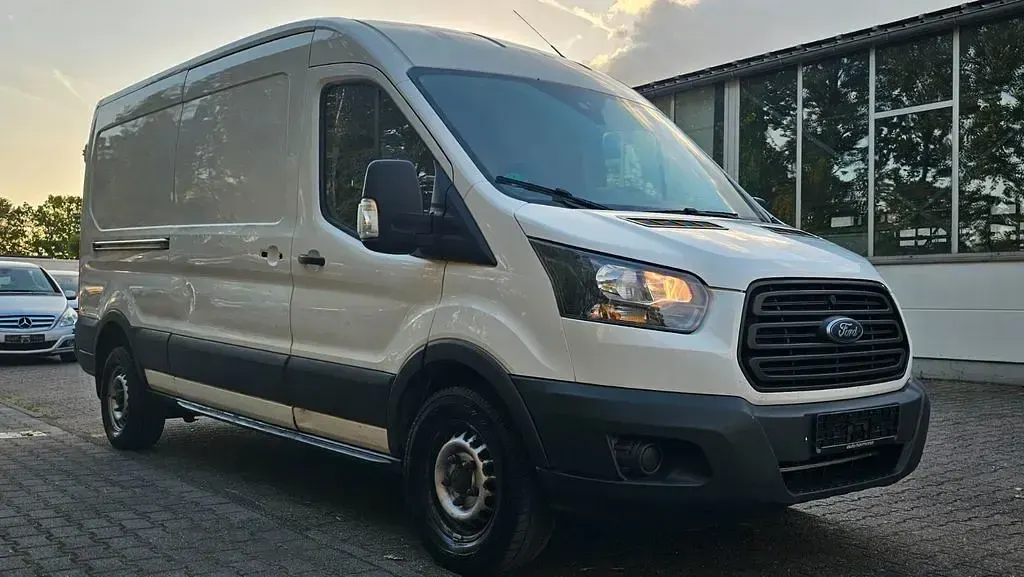 Gebraucht Ford Transit 105 PS (77 kW) 2016 Weiß Van / Kleinbus