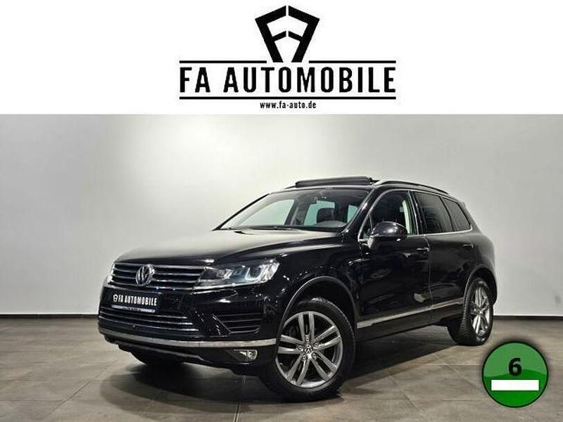 Gebraucht VW Touareg Exclusive 262 PS (192 kW) 2015 Deep black perleffek (metallic) SUV