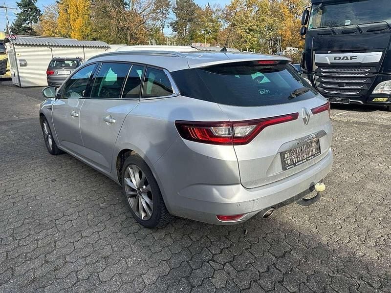 Grau Gebraucht 2018 Renault Mégane GrandTour Intens Kombi | 7.990 € (Guter Preis) - Bild 1/4