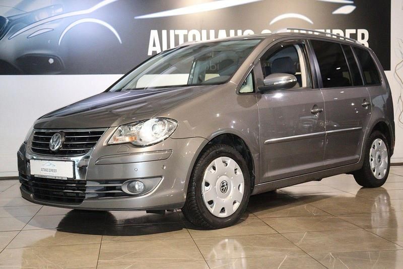 Gebraucht VW Touran Highline 170 PS (125 kW) 2010 Grau Van / Kleinbus