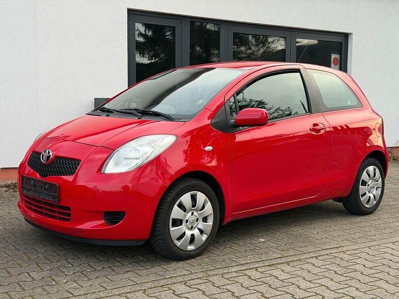 Rot Gebraucht 2007 Toyota Yaris Sol Kleinwagen | 2.999 € (Fairer Preis) - Bild 1/4