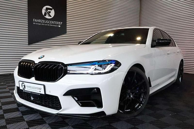 Gebraucht BMW 550 462 PS (339 kW) 2019 Alpinweiss 3 Limousine