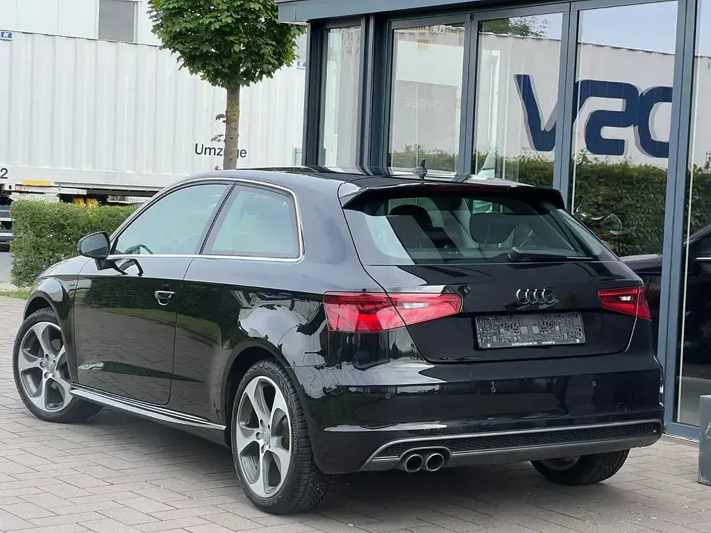 Gebraucht Audi A3 Ambiente 125 PS (91 kW) 2016 Schwarz Limousine