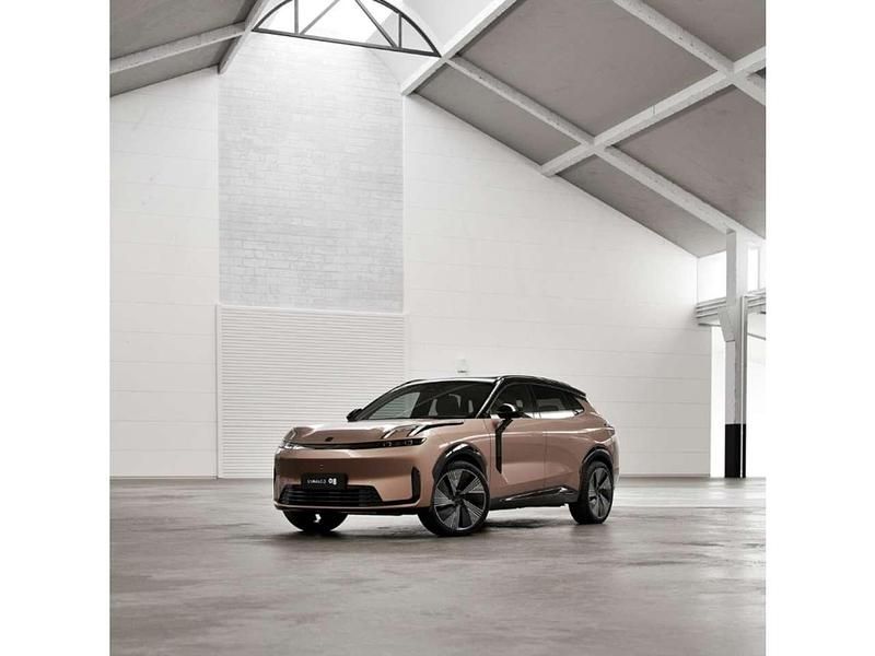 Neu Lynk & Co 08 345 PS (253 kW) 2025 Sunset cooper (kupfer) SUV