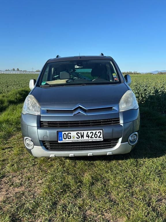 Gebraucht Citroën Berlingo SELECTION 120 PS (88 kW) 2011 Blau Van / Kleinbus