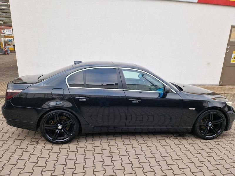 Gebraucht BMW 525 192 PS (141 kW) 2004 Schwarz Limousine