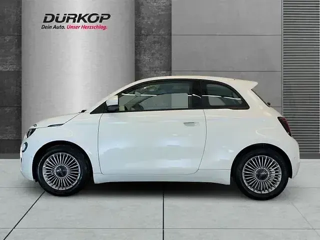 Gebraucht Fiat 500e 69 kW (95 PS) 2023 Arktis weiß Kleinwagen