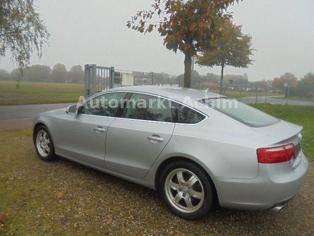 Gebraucht Audi A5 Sportback Business 170 PS (125 kW) 2015 Silber Kleinwagen