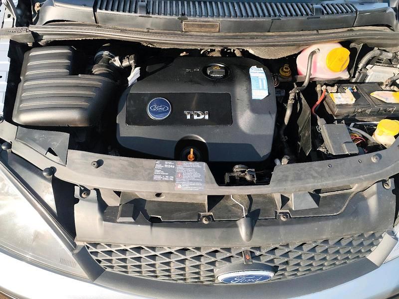 Usata Ford Galaxy 116 CV (85 kW) 2003 Argento Monovolume