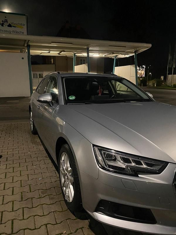 Gebraucht Audi A4 190 PS (139 kW) 2017 Grau Kombi