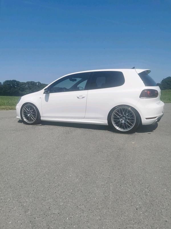 Weiß Gebraucht 2012 VW Golf VI GTI Kleinwagen | 13.500 € - Bild 1/4