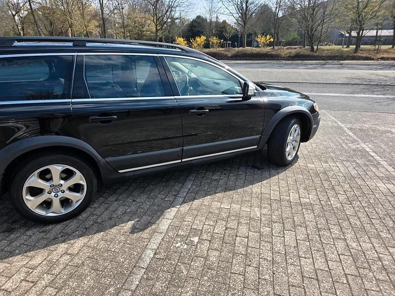 Gebraucht Volvo XC70 163 PS (119 kW) 2010 Schwarz Kombi