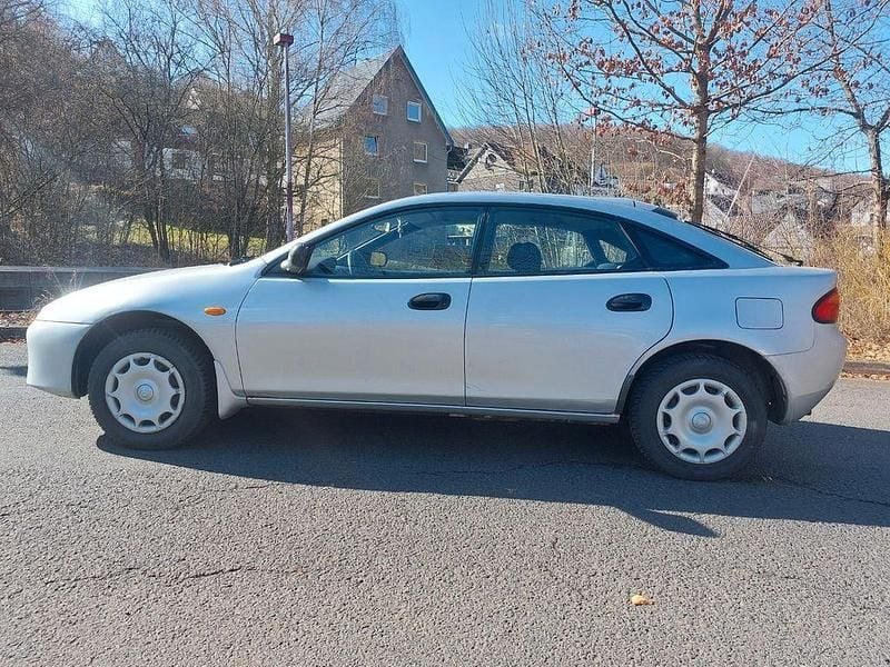 Gebraucht Mazda 323F 88 PS (64 kW) 1996 Silber Limousine