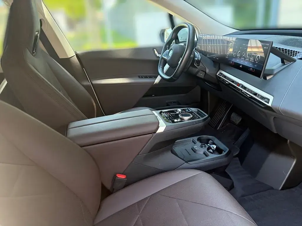 Gebraucht BMW iX 239 kW (326 PS) 2022 Weiß SUV