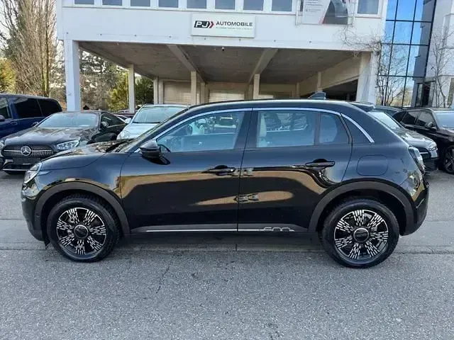 Gebraucht Fiat 600 235 PS (172 kW) 2024 Schwarz SUV