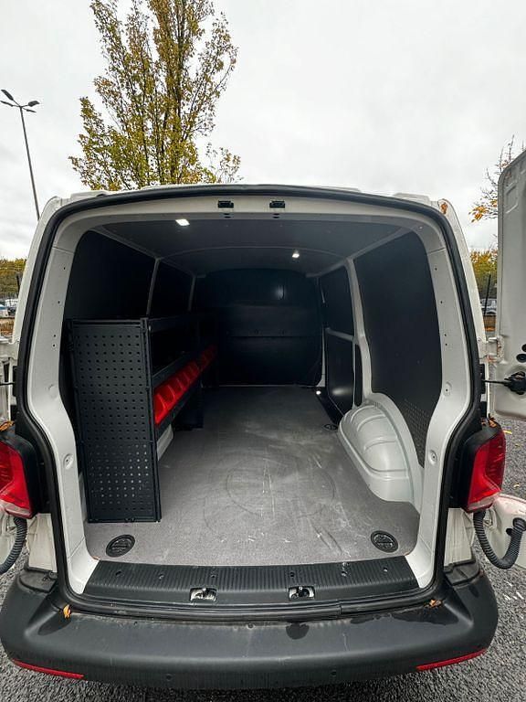 Gebraucht VW Transporter 110 PS (80 kW) 2024 Weiß Van