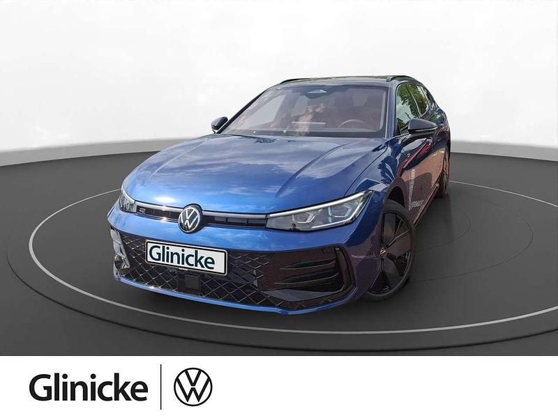 Gebraucht VW Passat R-line 193 PS (141 kW) 2025 Reef blue metallic Kombi