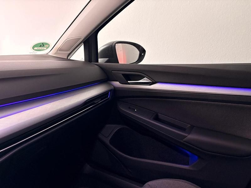 Gebraucht VW Golf VIII Style 150 PS (110 kW) 2025 Schwarz Kleinwagen