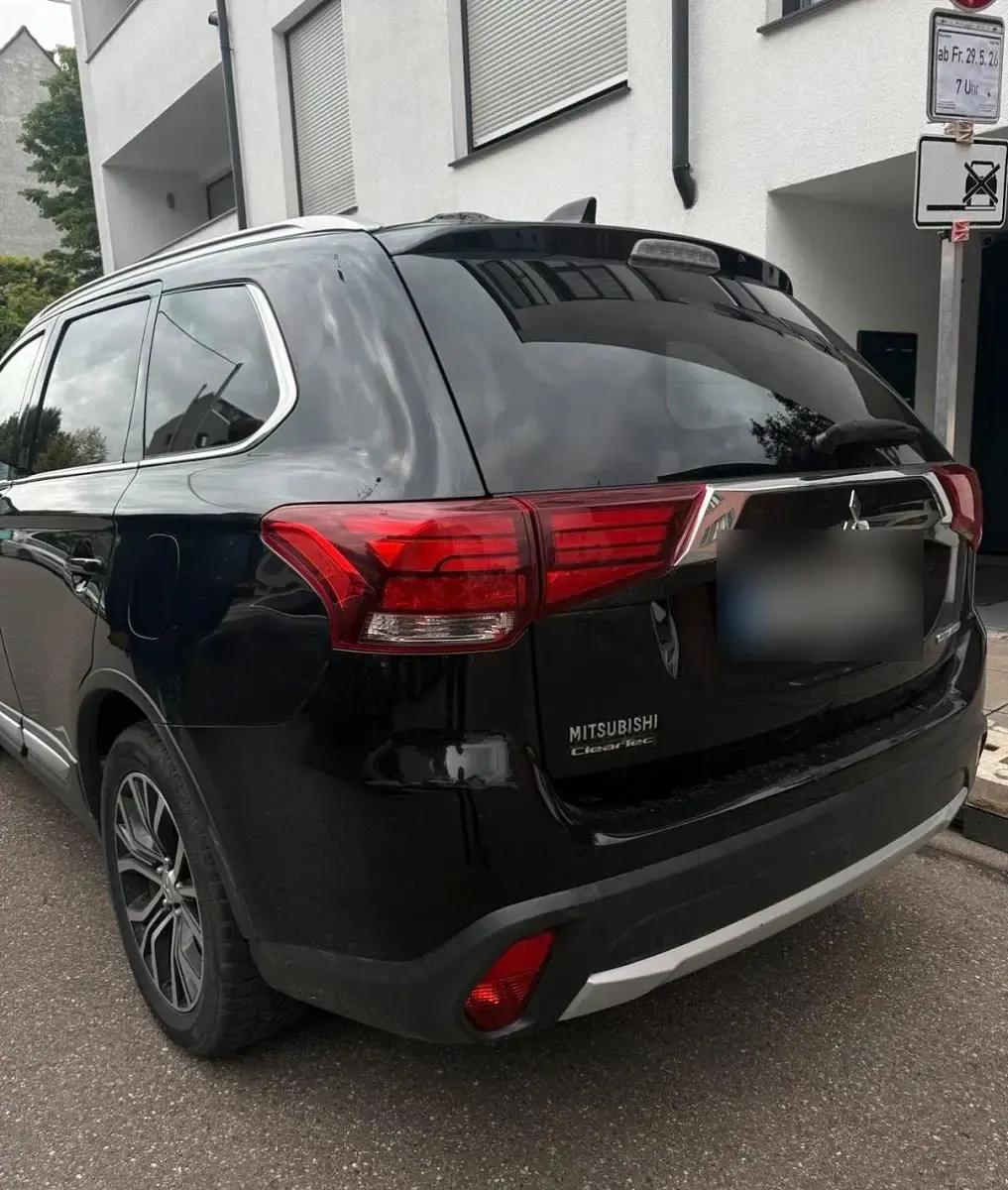 Gebraucht Mitsubishi Outlander 185 PS (136 kW) 2018 Schwarz SUV