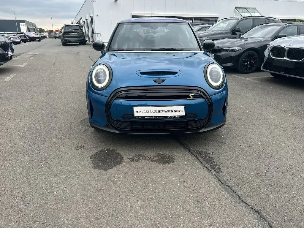 Usata Mini Cooper SE Hatch 135 kW (184 CV) 2022 Blu Utilitaria