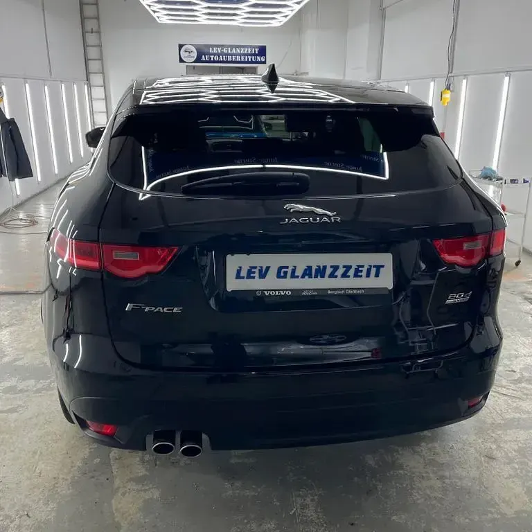 Gebraucht Jaguar F-Pace Portfolio 180 PS (132 kW) 2016 Schwarz SUV