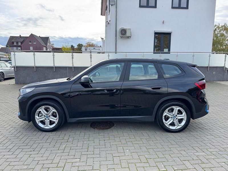 Gebraucht BMW iX1 230 kW (313 PS) 2023 Schwarz SUV