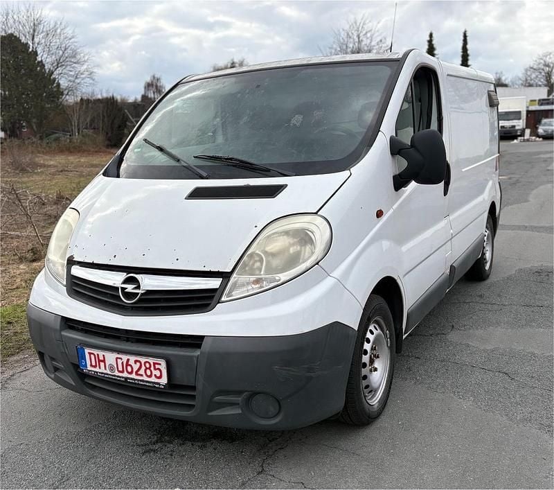 Gebraucht Opel Vivaro 90 PS (66 kW) 2006 Weiß Van / Kleinbus