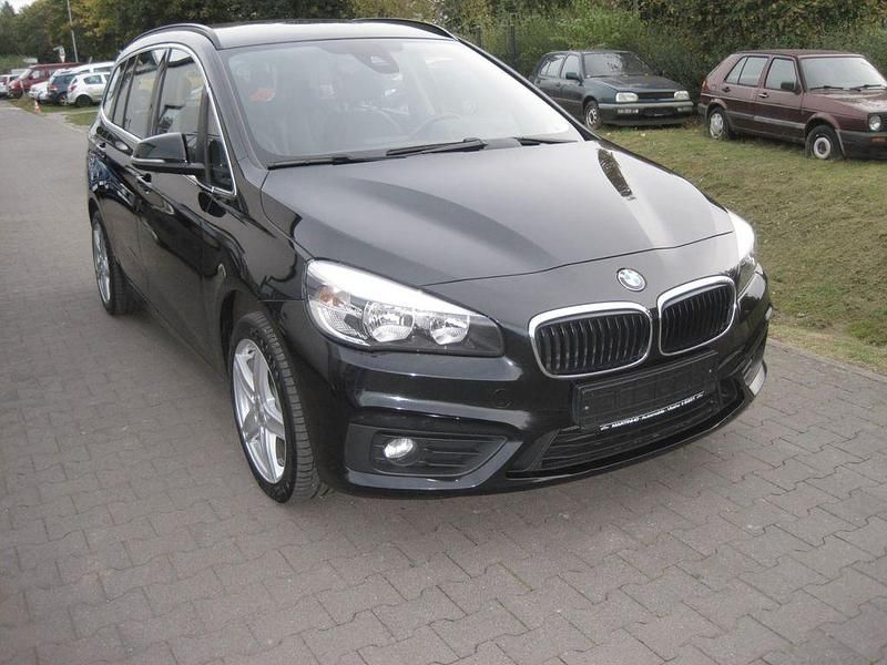 Gebraucht BMW 220 Advantage 190 PS (139 kW) 2015 Schwarz Limousine