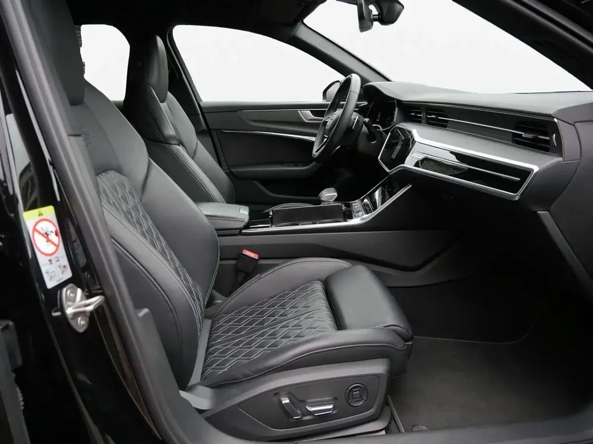 Gebraucht Audi S6 Ambiente 344 PS (253 kW) 2023 Mythosschwarz metallic Kombi