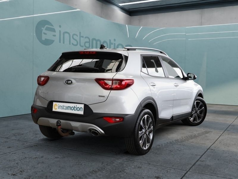 Grau Gebraucht 2020 Kia Stonic Vision SUV | 15.970 € (Etwas zu teuer) - Bild 1/3