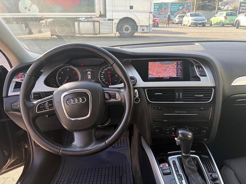 Gebraucht Audi A4 143 PS (105 kW) 2012 Schwarz Kombi