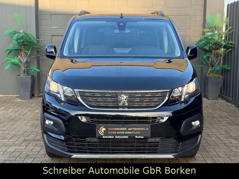 Gebraucht Peugeot Rifter Allure 102 PS (75 kW) 2022 Schwarz Van / Kleinbus