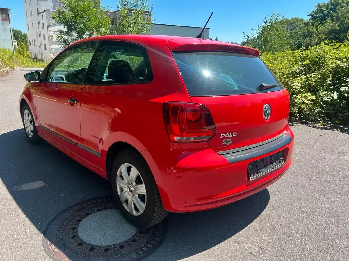 Gebraucht VW Polo Edition 69 PS (50 kW) 2011 Rot Kleinwagen