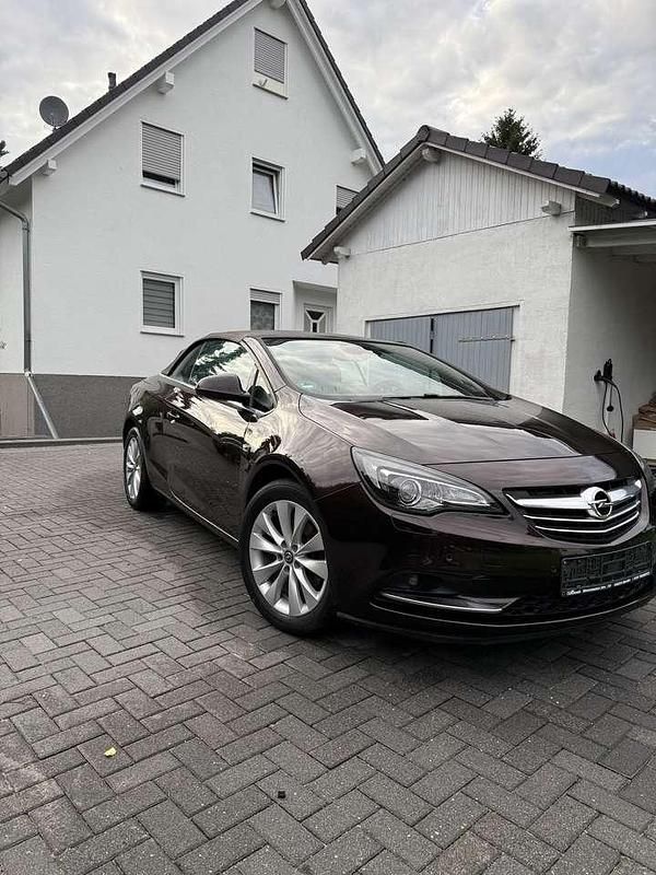 Gebraucht Opel Cascada Innovation 165 PS (121 kW) 2014 Cabrio