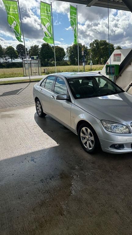 Gebraucht Mercedes C180 156 PS (114 kW) 2009 Grau Limousine
