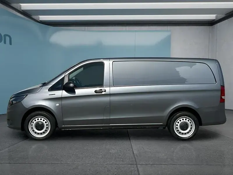 Gebraucht Mercedes e-Vito 85 kW (116 PS) 2021 Grau Van