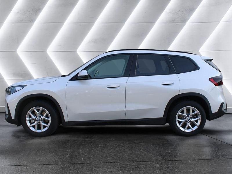 Gebraucht BMW iX1 150 kW (204 PS) 2025 Weiß SUV