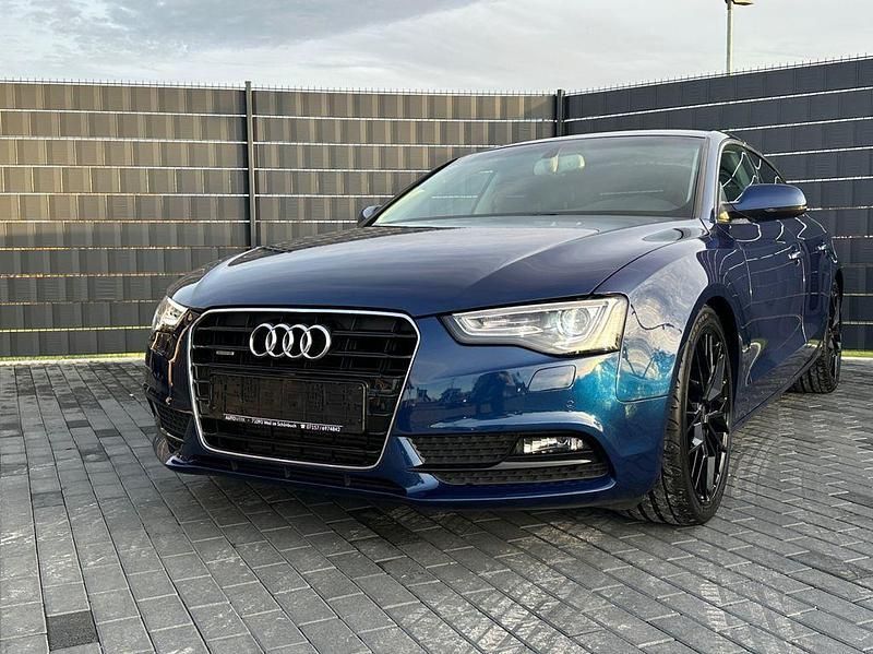 Gebraucht Audi A5 Sportback S-Line 224 PS (164 kW) 2014 Blau Kleinwagen