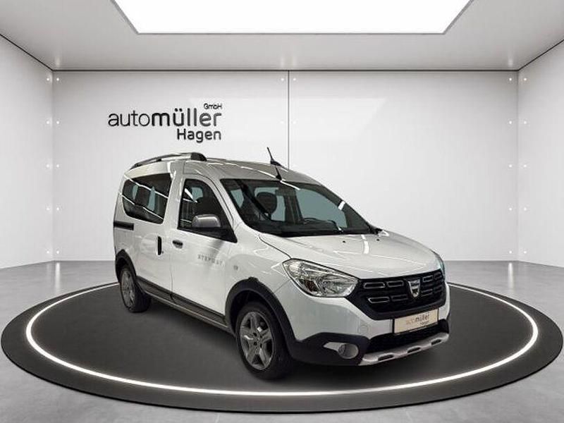 Gebraucht Dacia Dokker Stepway 131 PS (96 kW) 2020 Weiß Van / Kleinbus