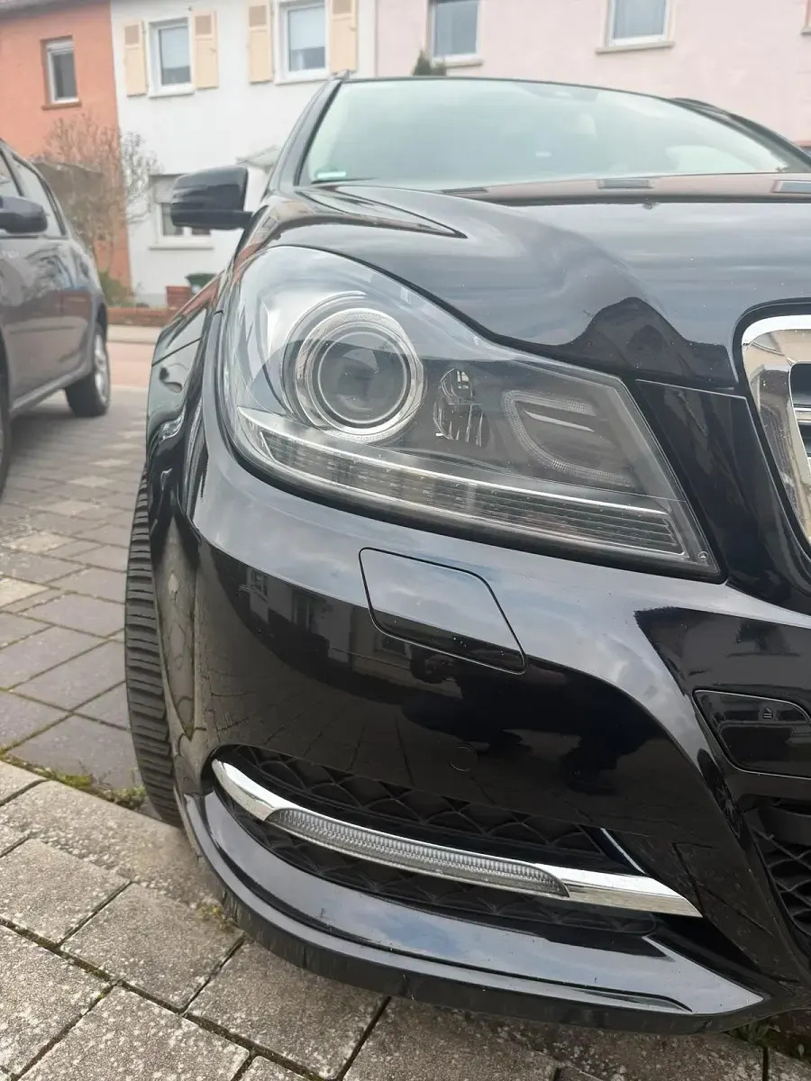 Gebraucht Mercedes C250 204 PS (150 kW) 2012 Schwarz Kombi