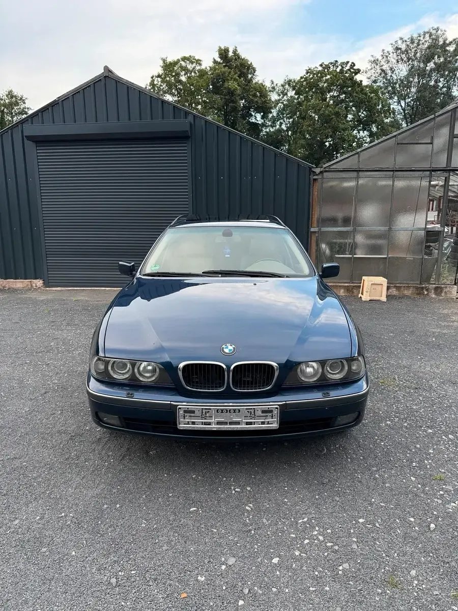 Gebraucht BMW 528 193 PS (141 kW) 2000 Blau Kombi