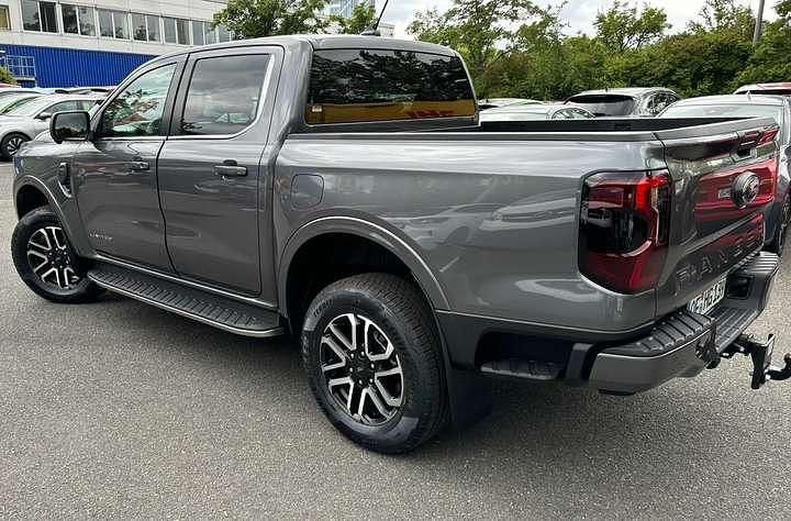 Gebraucht Ford Ranger Limited 170 PS (125 kW) 2023 Grau Abholung