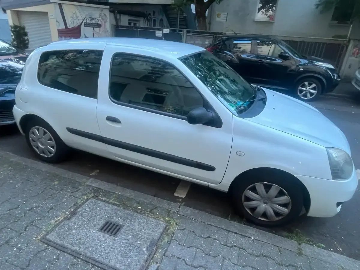 Gebraucht Renault Clio 75 PS (55 kW) 2007 Weiß Kleinwagen