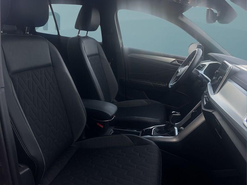 Gebraucht VW T-Roc 150 PS (110 kW) 2025 Grau SUV