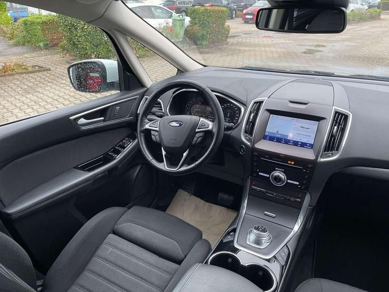 Gebraucht Ford S-MAX Titanium 190 PS (139 kW) 2020 Frostweiß Van / Kleinbus