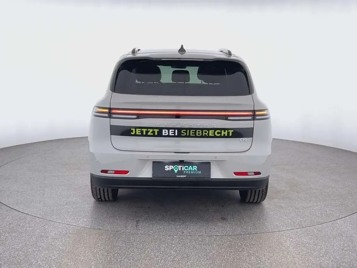 Gebraucht Leapmotor C10 160 kW (218 PS) 2025 Grau SUV